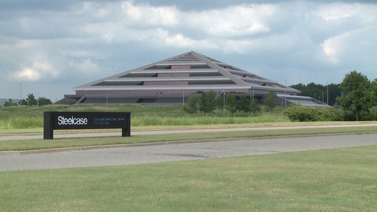 steelcase_pyramid_campus.jpeg steelcase_pyramid_campus.jpeg
